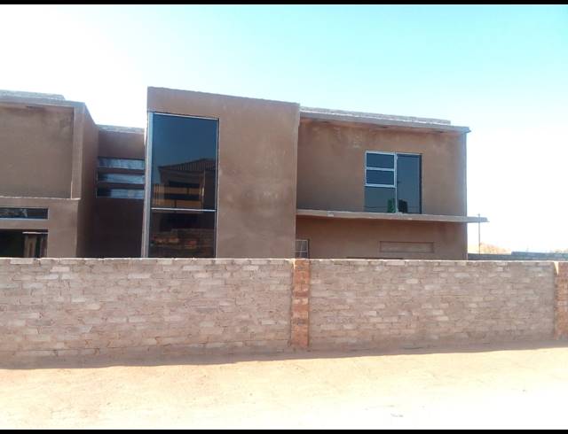 4 BEDROOM HOUSE FOR SALE IN SESHEGO